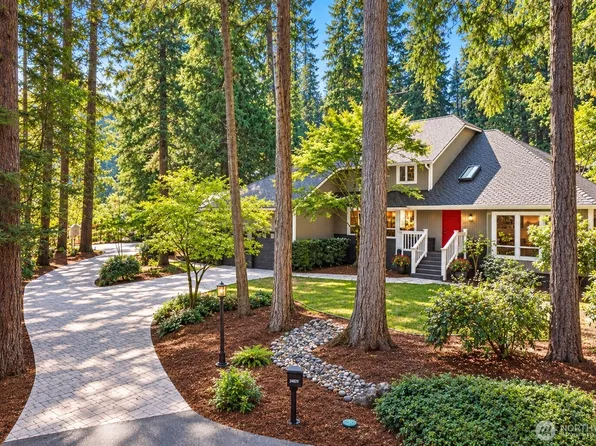 13605 NE 48th Place, Bellevue, WA 98005