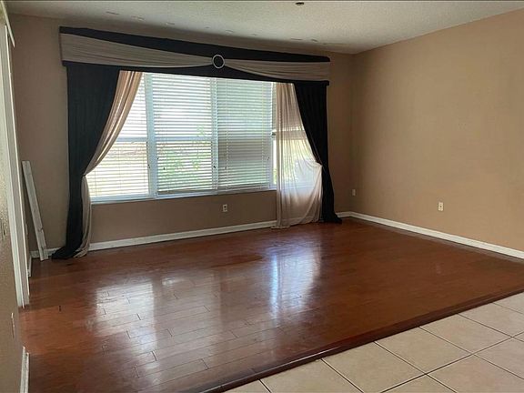 4th image of 6067 Froggatt St