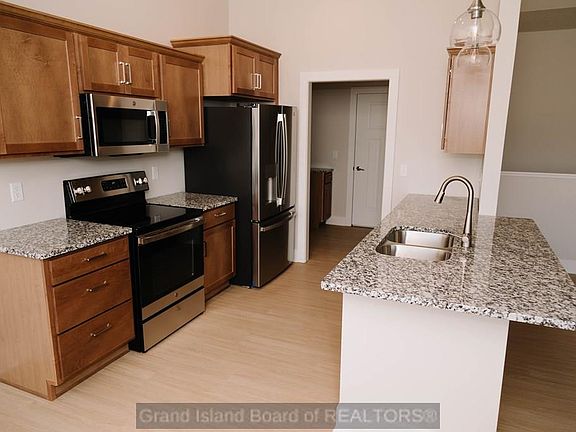 4th image of 1808 Del Mar Cir