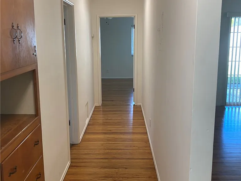 2308 S Fremont Ave — Photo 14