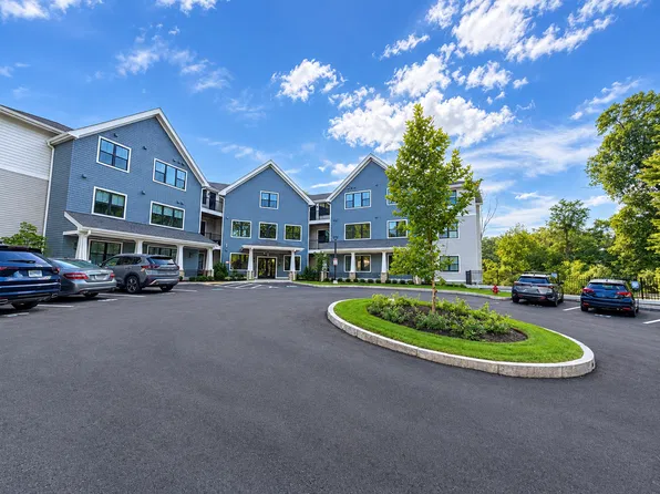 16 Stearns Rd, Wellesley, MA