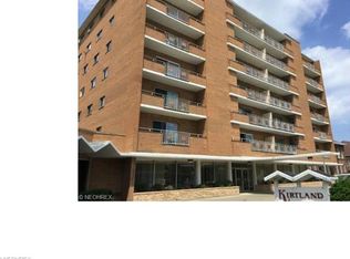 1480 Warren Rd APT 214, Lakewood, OH 44107