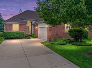 49474 N Glacier, Northville, MI