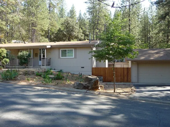18626 Douglas Dr, Applegate, CA 95703