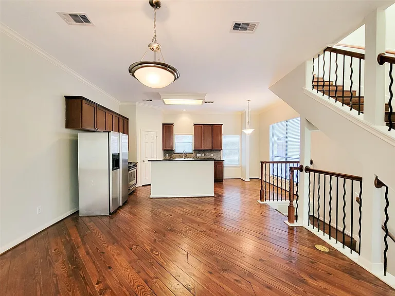2717 La Branch St — Photo 11