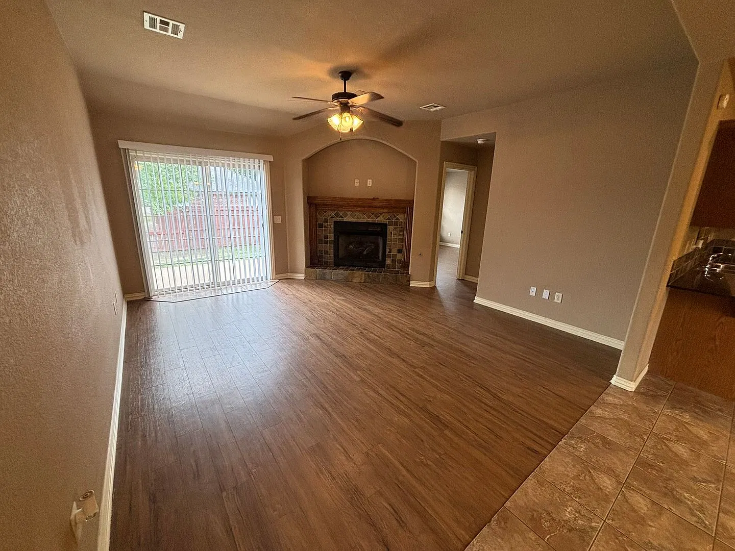 Move-In Special: $500 Off! Tour Today! Clabber Creek Subdivision!! Worry Free Lawn Maintenance!! — Photo 4