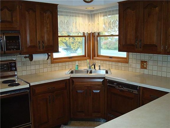 Beautiful new Cherry kitchen