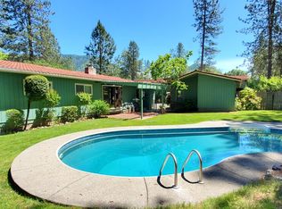 362 Walker Rd, Grants Pass, OR 97527