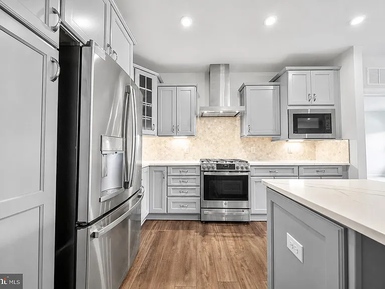 3927 Fair Ridge Dr #503 — Photo 5