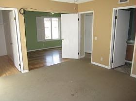 4th image of 502 Glenheather Dr