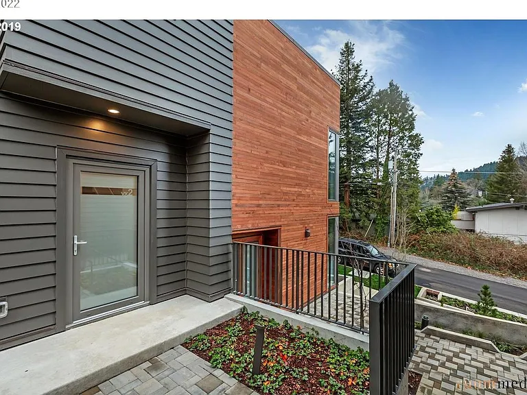 2035 SW Vermont St #2 — Photo 26