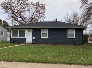 2011 20th St, Zion, IL 60099