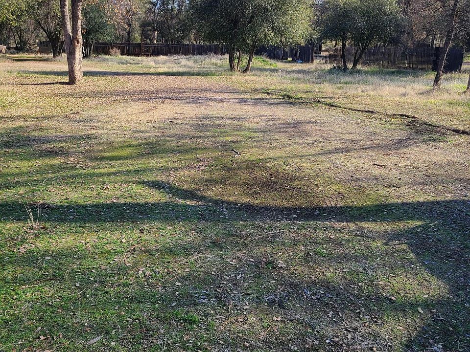 2nd image of 18200 Lone Wolf Dr