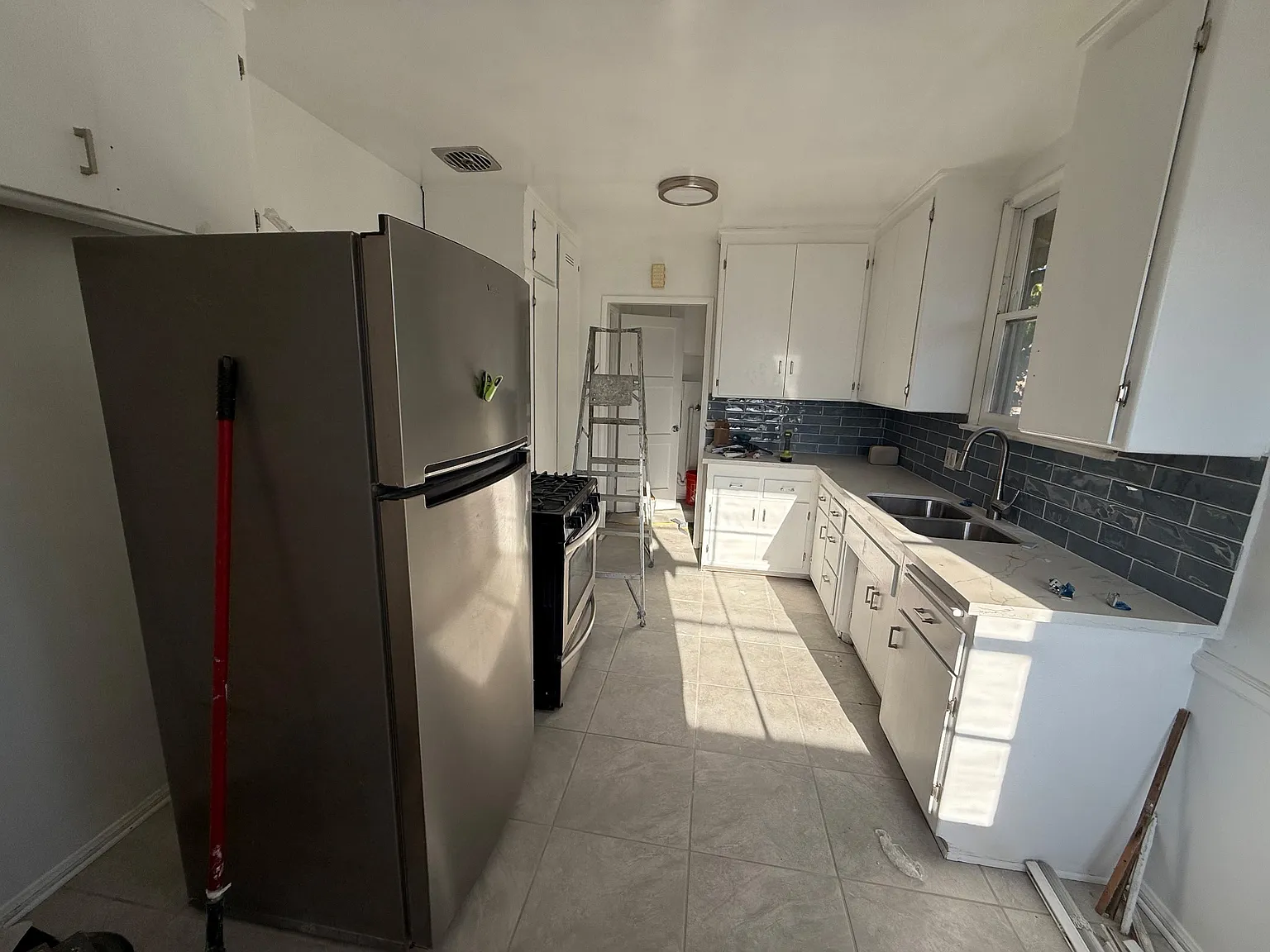 1 bed, 550 sqft, $2,495 — Photo 2