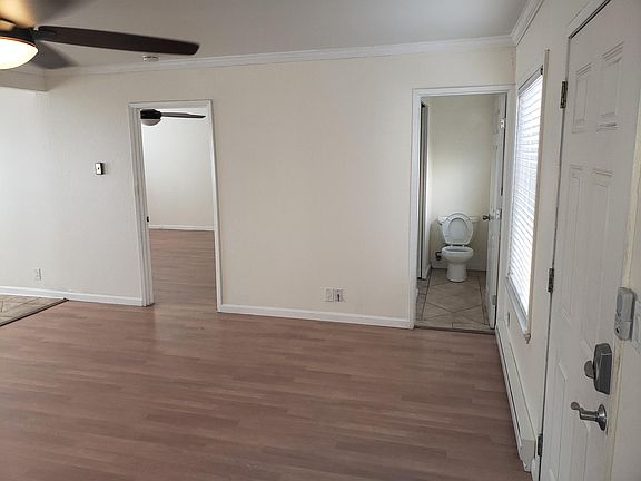 4th image of 1351 Castlemont Ave #3