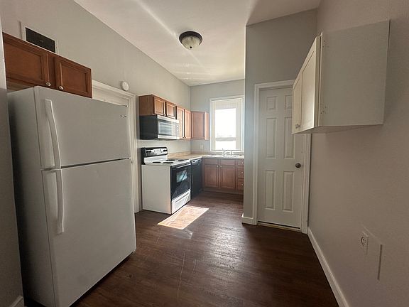 5th image of 222 W Saint Louis St Unit A