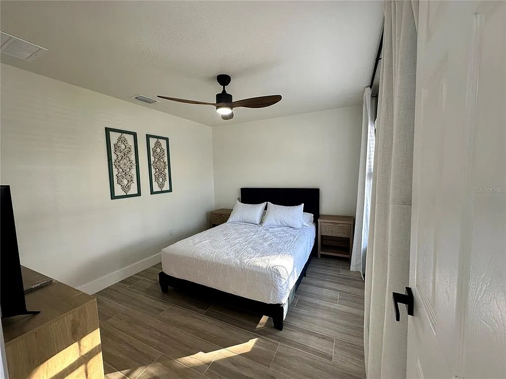Building Photo - 17410 Woodcrest Way