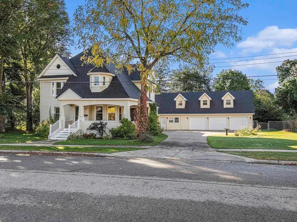 316 E 1st St, Gaylord, MI 49735