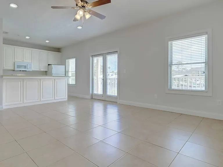 214 Bonita Cir #G — Photo 5