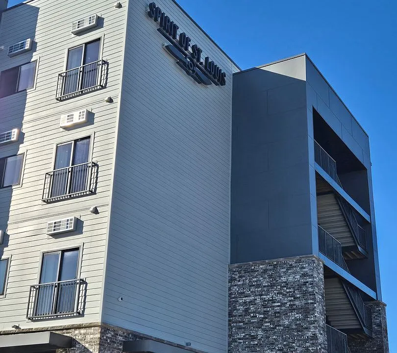 Spirit Of St Louis Apartments