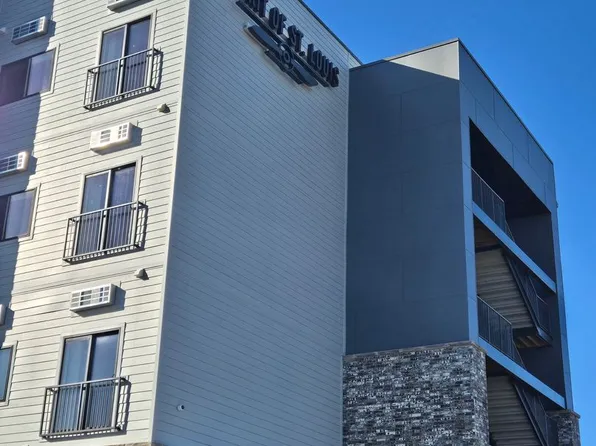 Spirit Of St Louis Apartments
