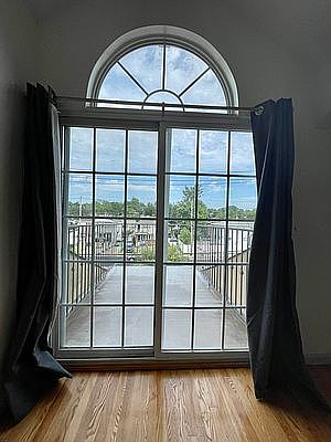 2nd image of 3736 Hylan Blvd #2