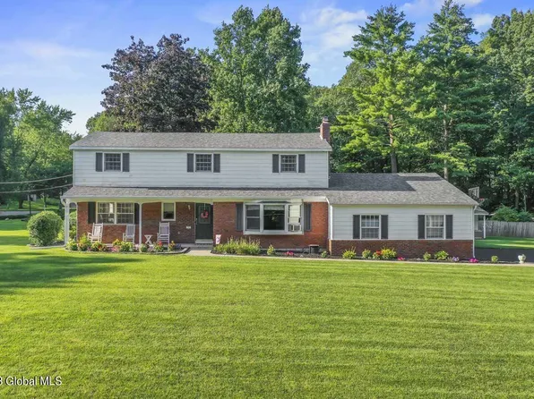 51 Shadow Wood Way, Ballston Lake, NY 12019