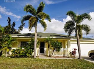 1907 SW Susset Ln, Port Saint Lucie, FL 34953