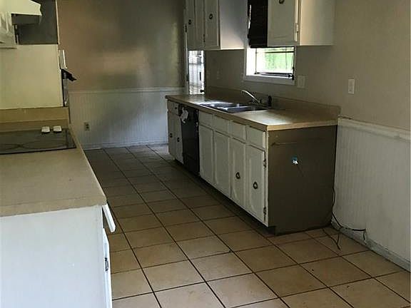 5th image of 4312 Sherwood Frst