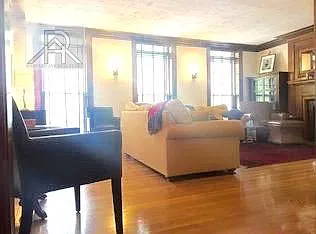 3 bed, 1.5 bath, $4,500 — Photo 1