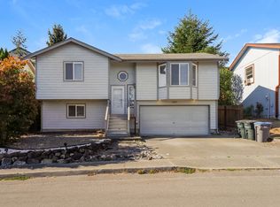 1225 Daniels Ave, Bremerton, WA 98312
