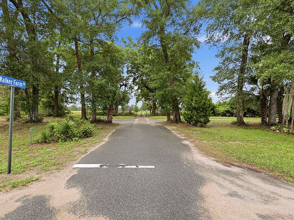 3rd image of 109 Walker Farm Rd