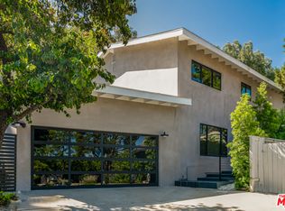 3420 Castlewoods Pl, Sherman Oaks, CA 91403