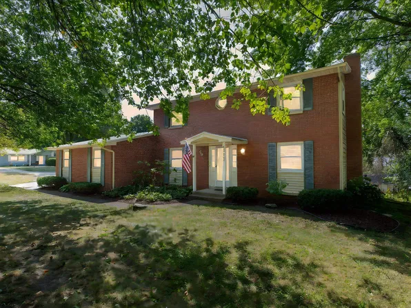 52625 Walsingham Ln, South Bend, IN 46637