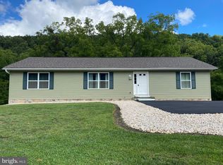 495 Fox Hollow Rd, Shermans Dale, PA 17090