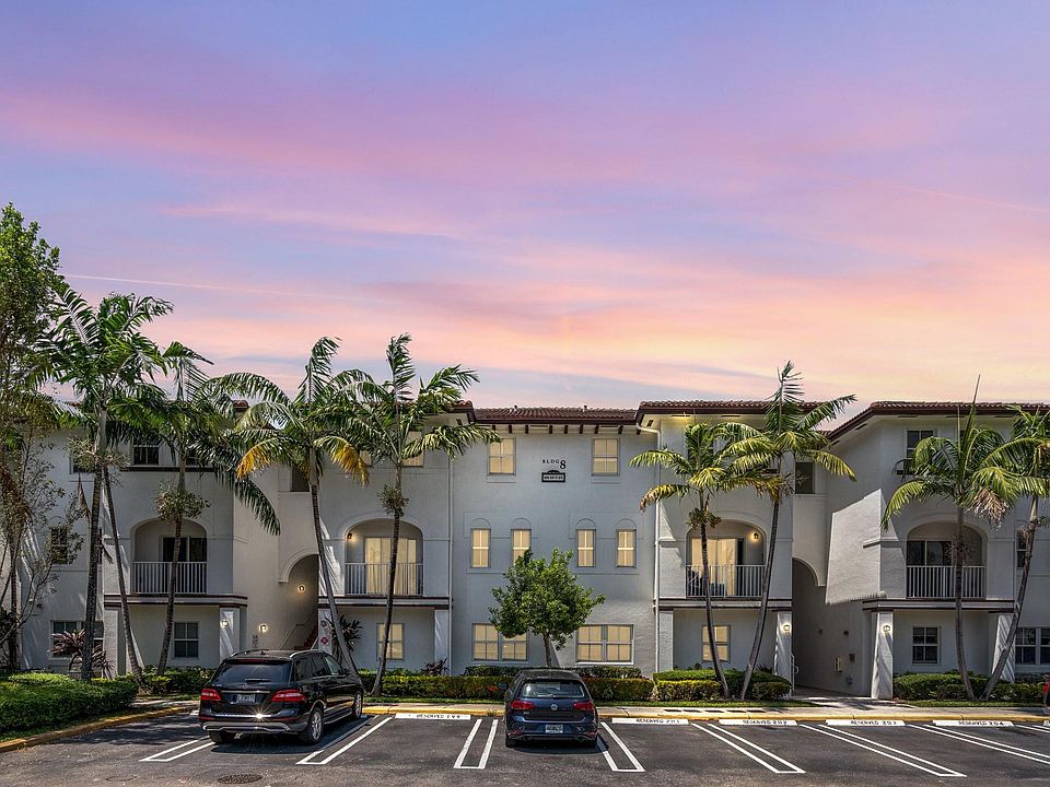 1st image of 8650 NW 97th Avenue #206