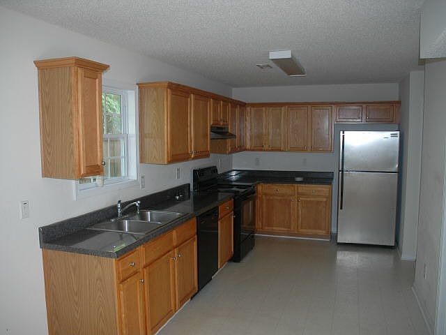 2nd image of 504 Pelham Ct