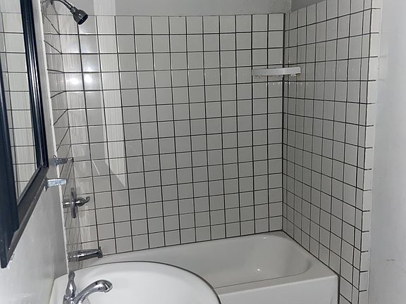 5th image of 6618 Lucille Ave #1/2
