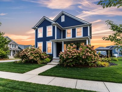 739 Adams St, Canton, MI, 48188