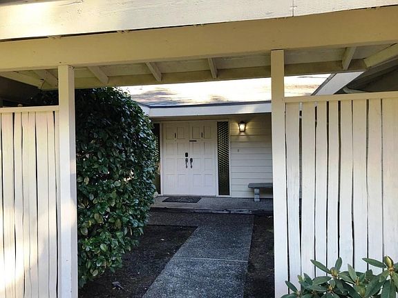 3rd image of 9242 SE 59th St