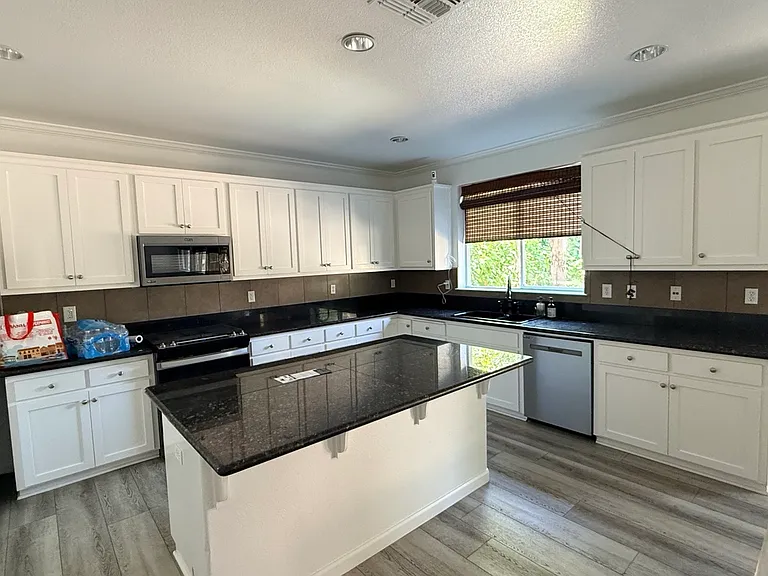 2337 N Silvervale St — Photo 11