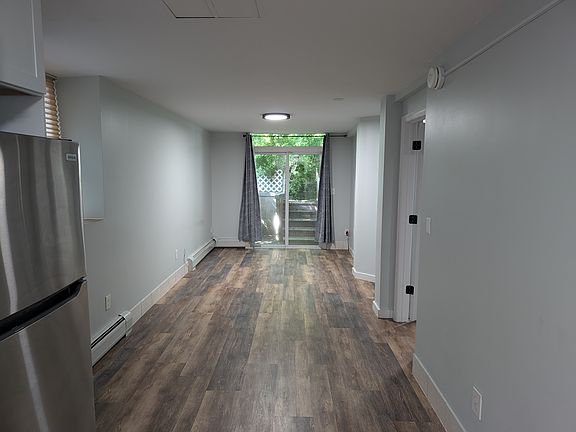 2nd image of 117 Magnolia Ave #G