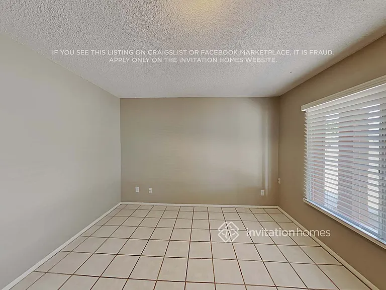 3743 W Gelding Dr — Photo 5