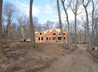 550 Moriches Road, Head Of The Harbor, NY 11780