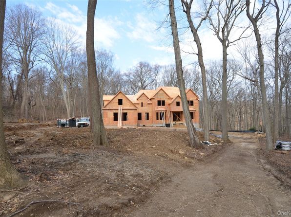 550 Moriches Road, Head Of The Harbor, NY 11780