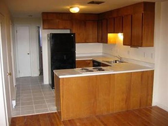 2nd image of 40 Rockland Ave #A3