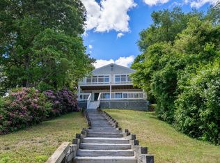 20 Pokonoket Rd, Plymouth, MA 02360