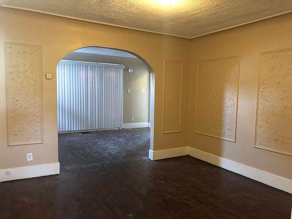 5th image of 266 Eastlawn St