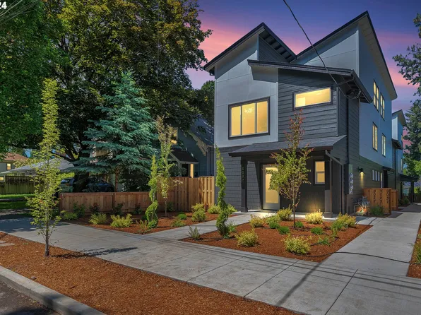 9027 N Chicago Ave, Portland, OR 97203