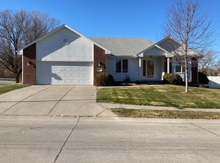 7322 S 167th St, Omaha, NE 68136